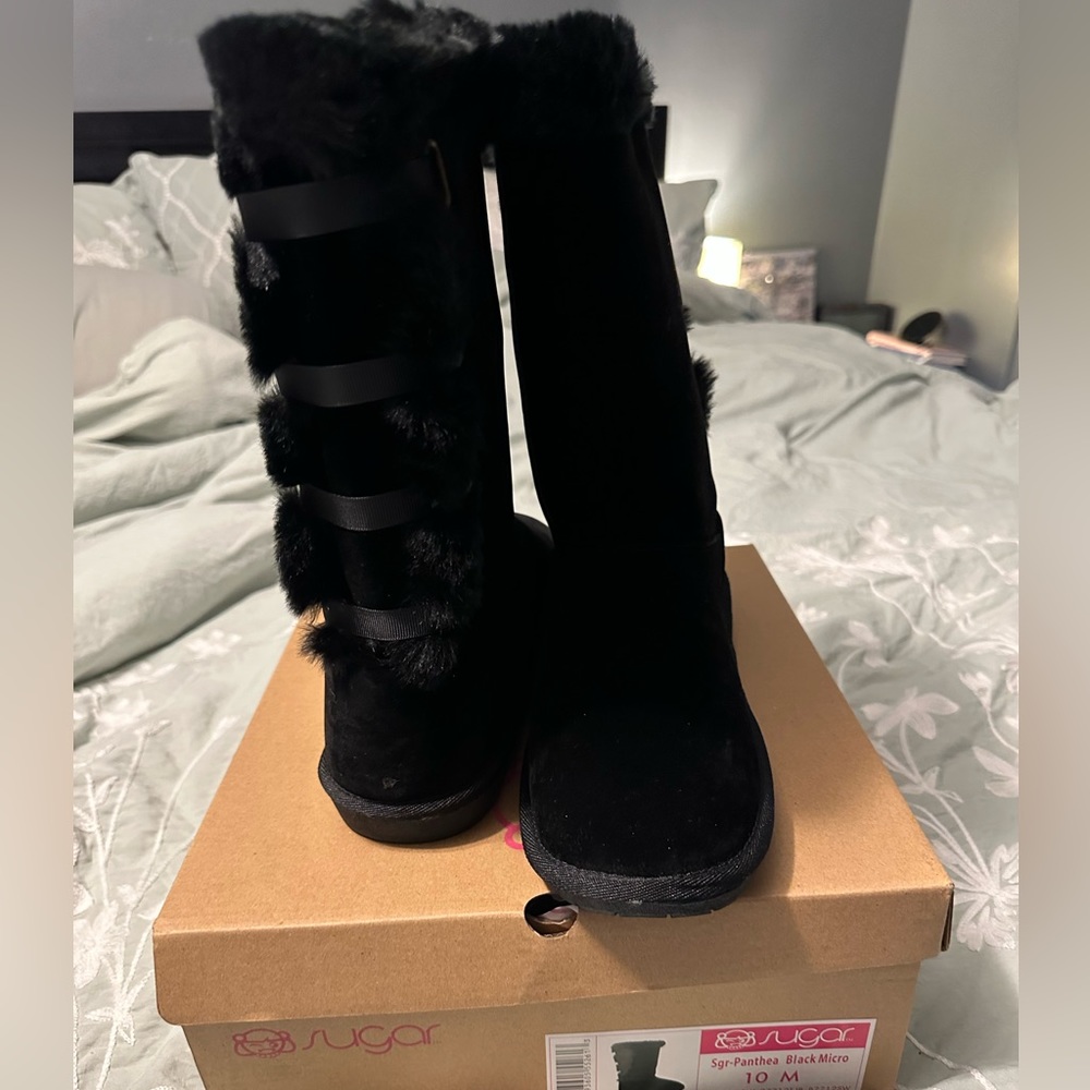 Black Boots